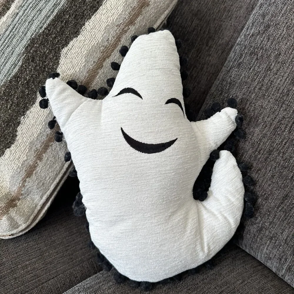 Friendly Ghost Decorative Pillow Halloween‎ Fall Throw Pom Poms Decor Plush